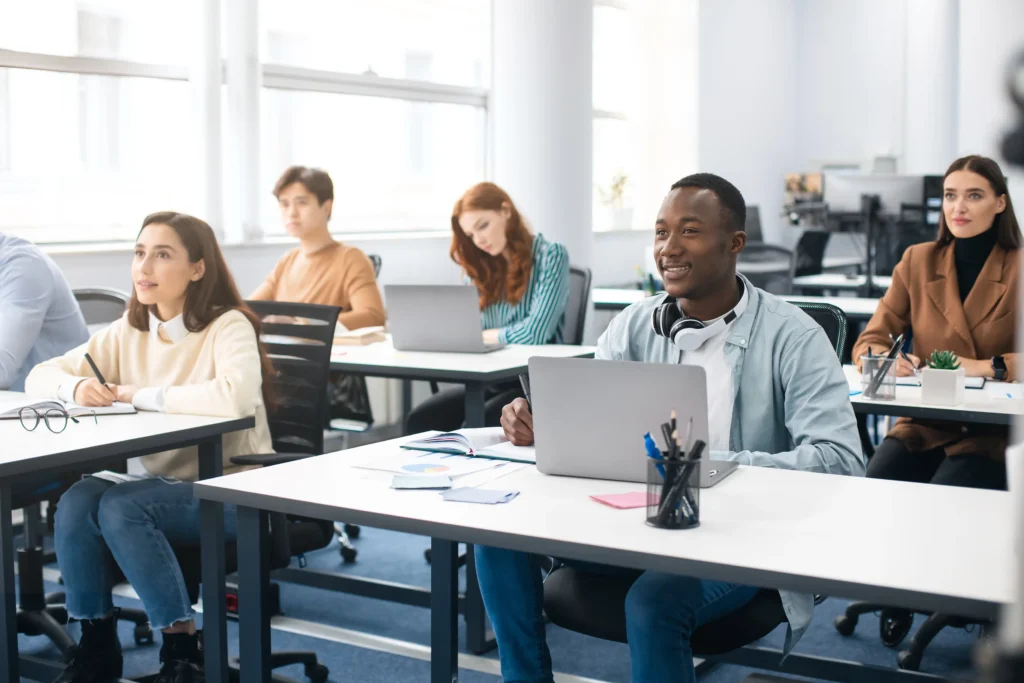 A group of students listening to a class lecture.
